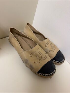 CHANEL Beige Leather Espadrilles with Black Cap Toe